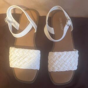 Steve Madden White Braided Sandals SZ 4